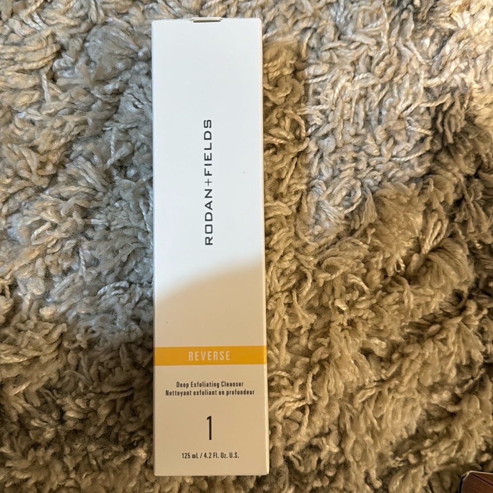 Rodan + Fields REVERSE Deep Exfoliating Cleanser NEW!!